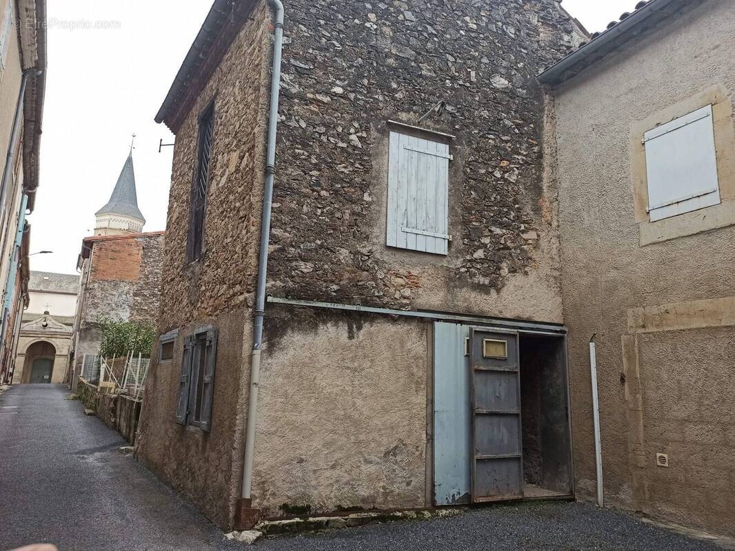 Parking à DOURGNE