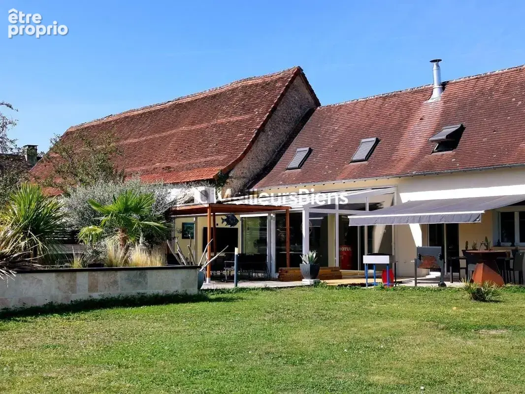 COUP DE CŒUR GARANTI — Pierres, Poutres, Piscine, Jacuzzi … et calme absolu - photo 4