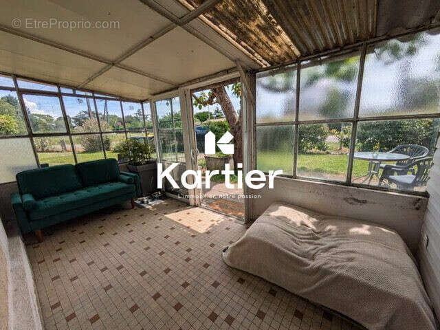 Maison à SAINT-MAGNE-DE-CASTILLON