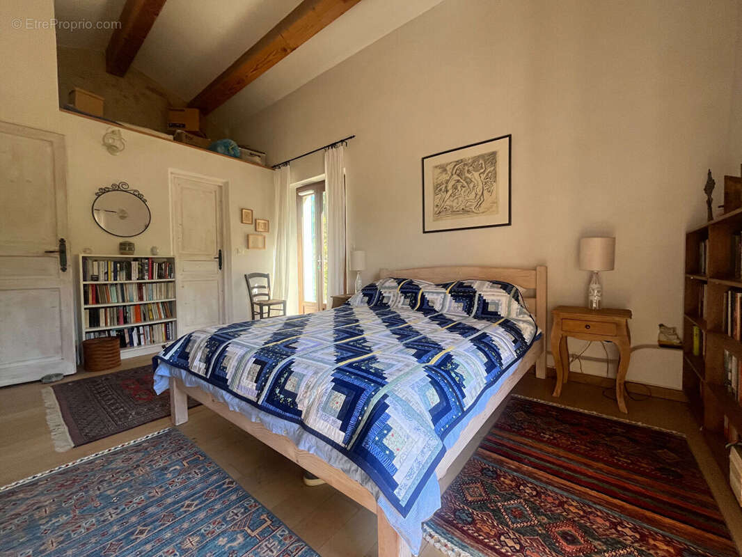 Maison à VILLESEQUE-DES-CORBIERES