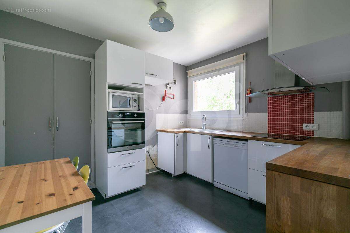 5 pièces de 111 m² – RER A Nogent-sur-Marne 5 min – Balcons – Proche Bois de Vincennes - photo 7