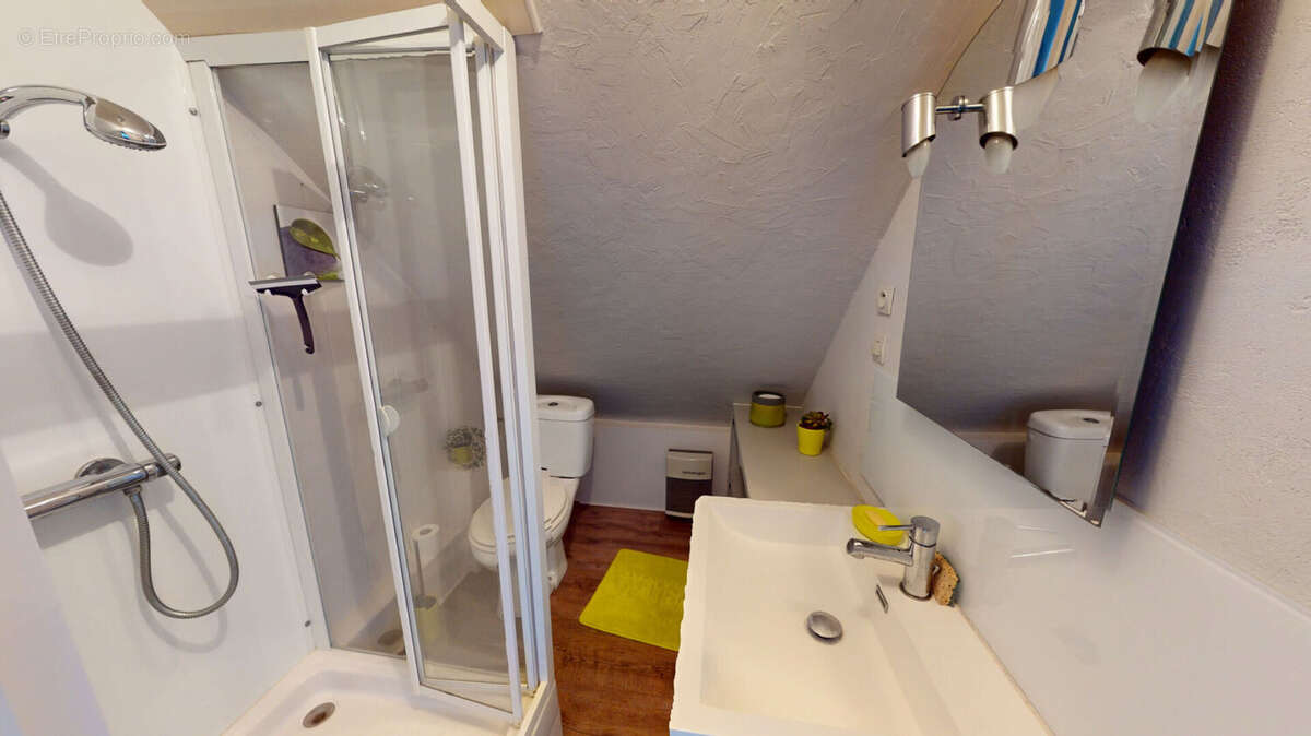 Maison à VILLEBERNIER