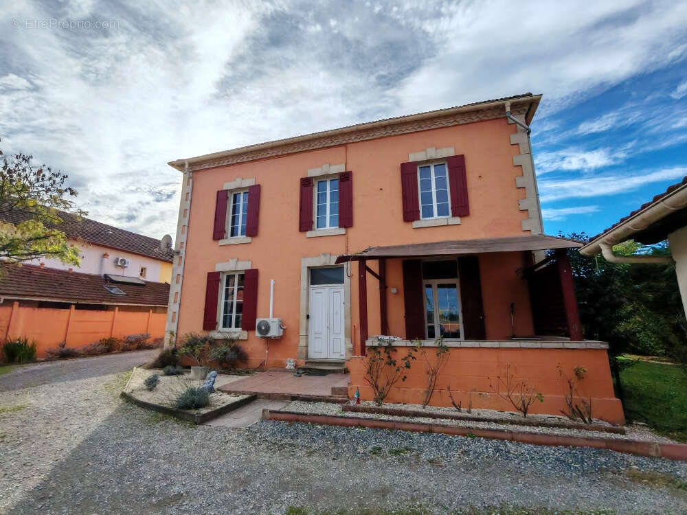 Maison à RION-DES-LANDES