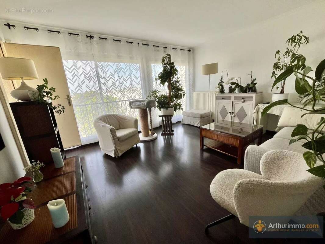 Appartement à CLICHY-SOUS-BOIS