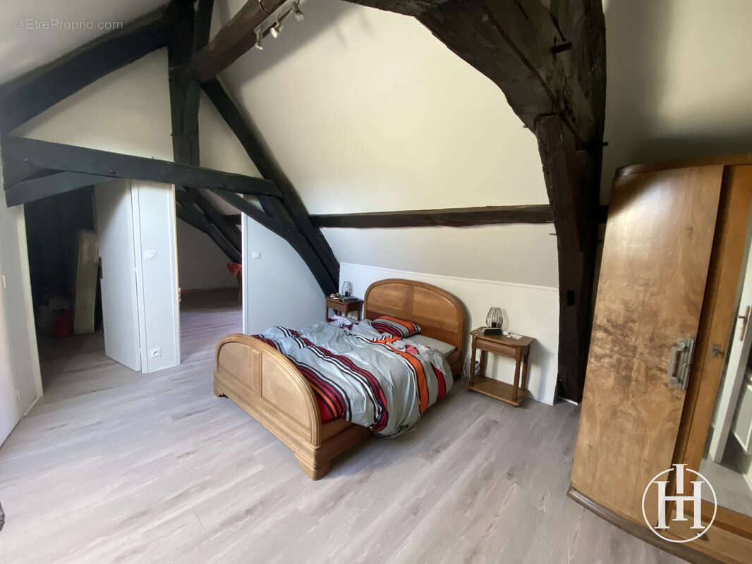 Appartement à SAINT-AMAND-MONTROND