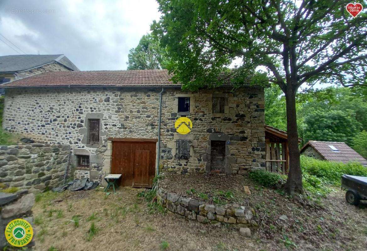 Maison 87 m² à Joursac  - photo 4