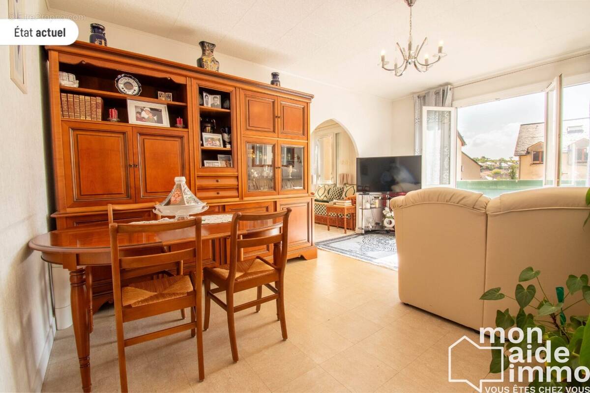 Appartement à ONET-LE-CHATEAU