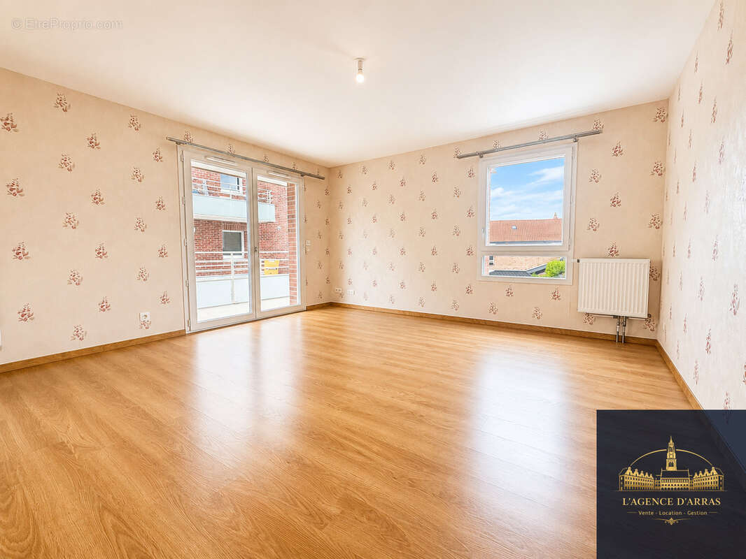 À vendre   Bel appartement T3 dans une résidence récente et sécurisée - photo 2