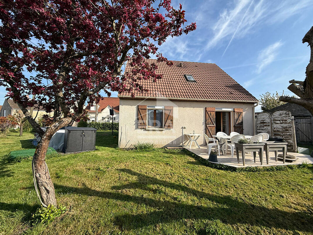 Maison à EVRY-GREGY-SUR-YERRE