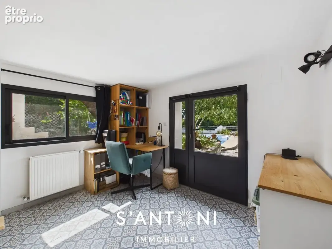 Sète  Mont Saint-Clair : Maison d'architecte rénovée avec vue dégagée - photo 8