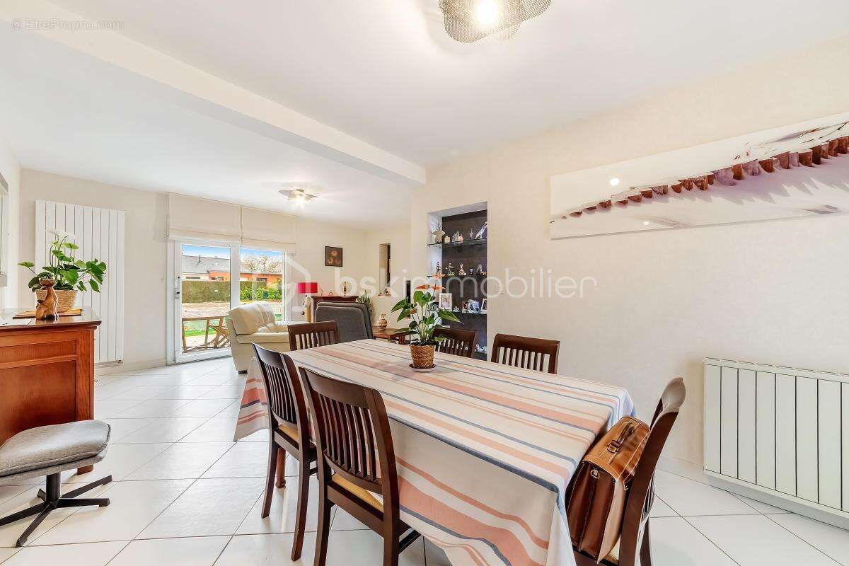 Maison à SERVON-SUR-VILAINE