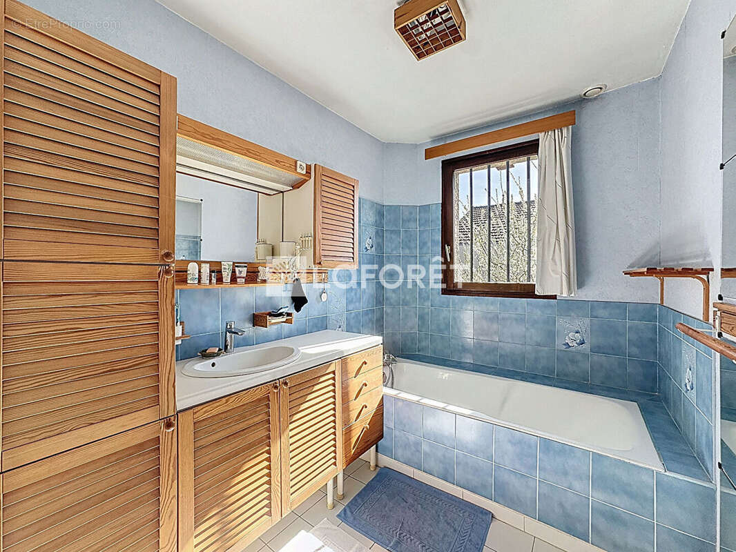 Maison à BONNEUIL-SUR-MARNE