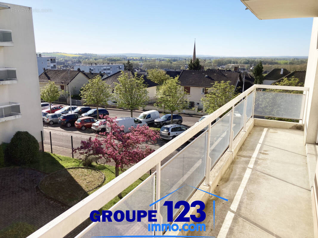 Appartement à MIGENNES