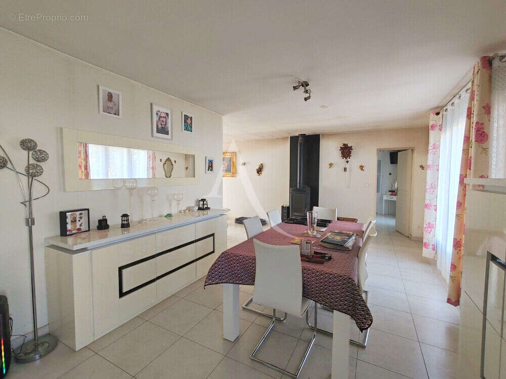 Maison à MONTHOU-SUR-BIEVRE