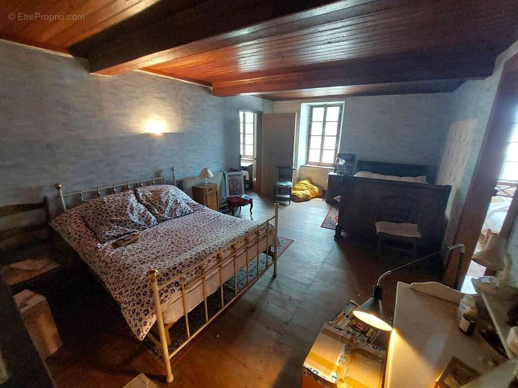 Maison en pierres à un petit prix secteur "proche aspet"... - photo 13