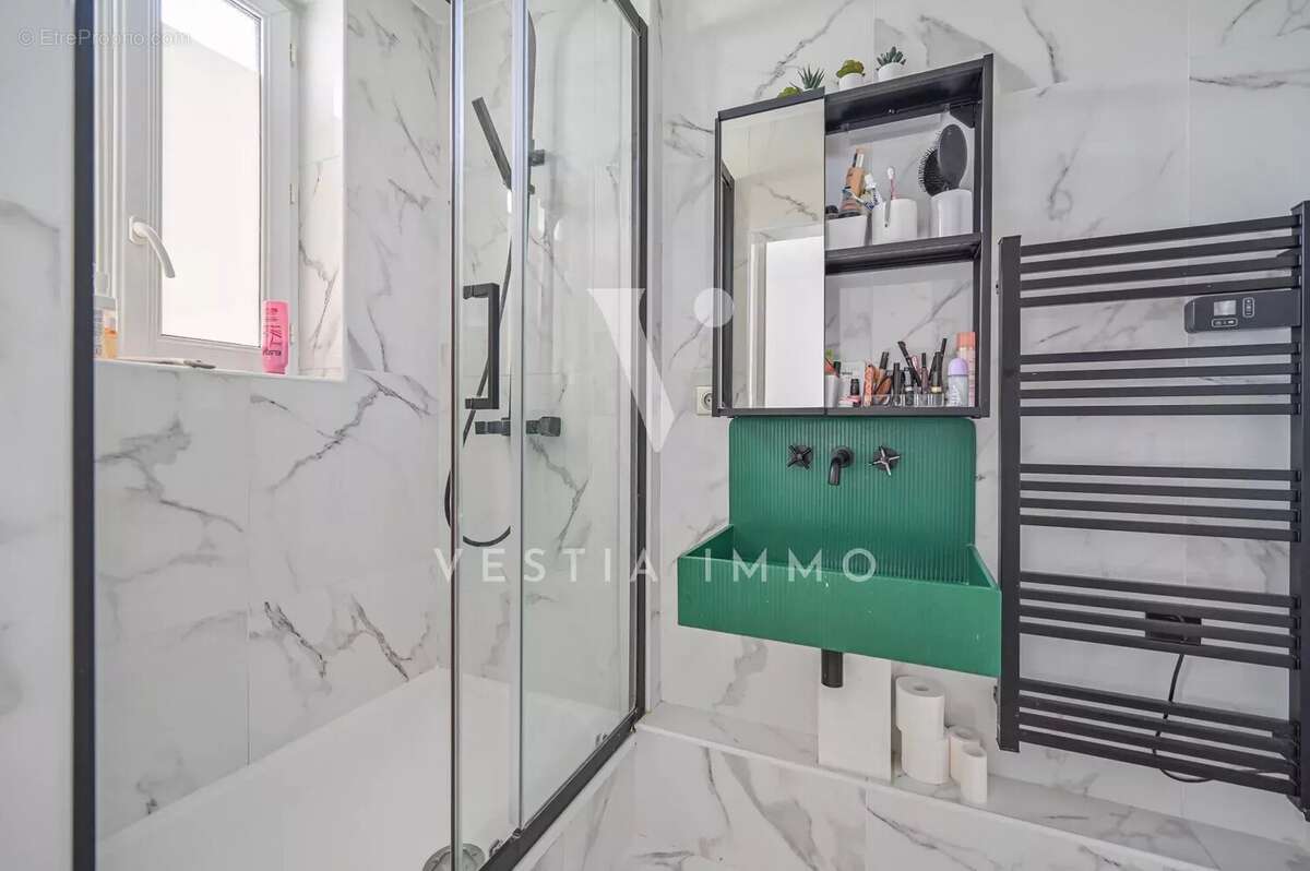 Appartement à NEUILLY-SUR-SEINE