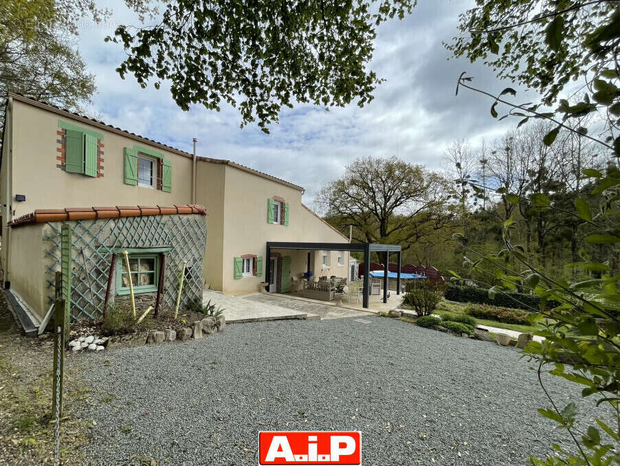 Maison à LE BOUPERE