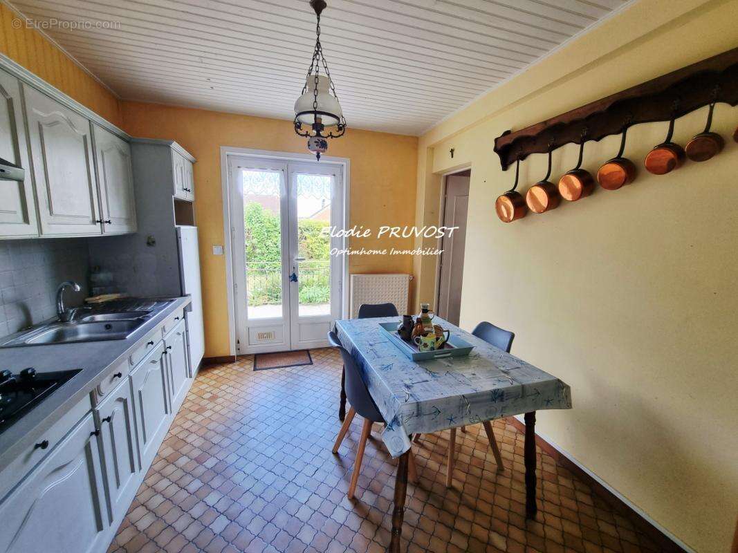 Maison 3 chambres sur sous sol complet + garage - photo 8
