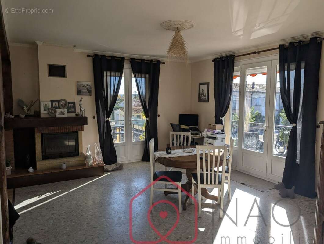 Maison à COURSAN