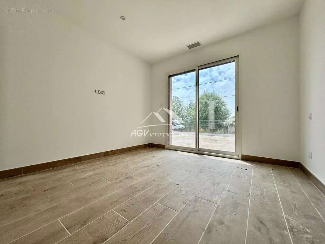 Maison à SAINT-MARTIN-DE-VALGALGUES