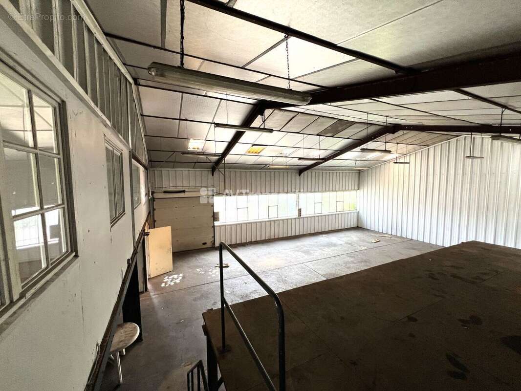 Commerce 592 m² à Vernon  - photo 11