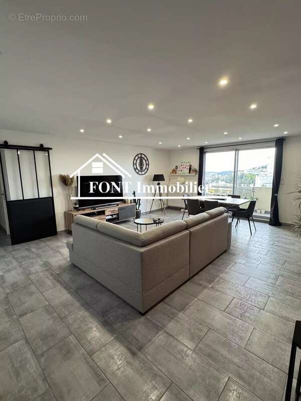 Appartement à SAINT-ETIENNE