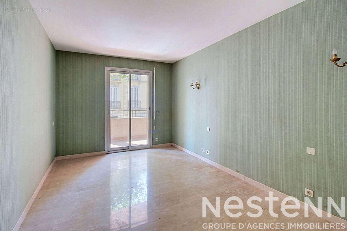 A VENDRE DRAGUIGNAN Appartement 2 chambres 127 m² avec garage et ascenseur - photo 10
