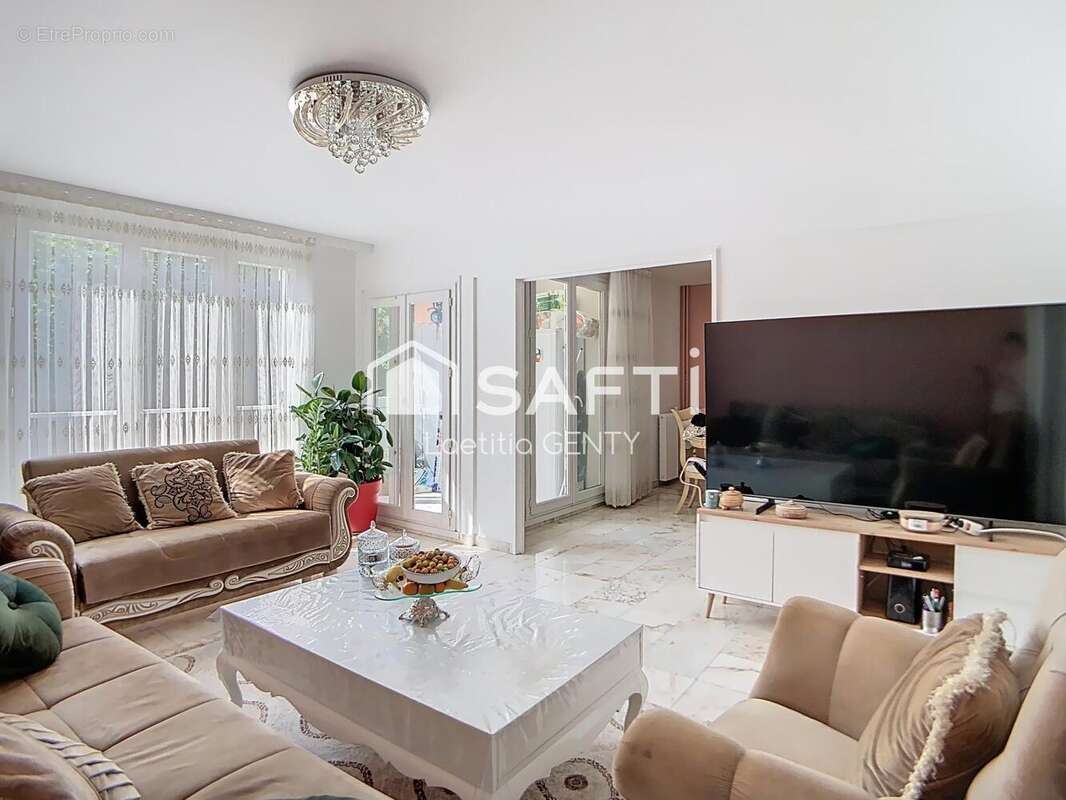 Photo 2 - Appartement à COLOMBES
