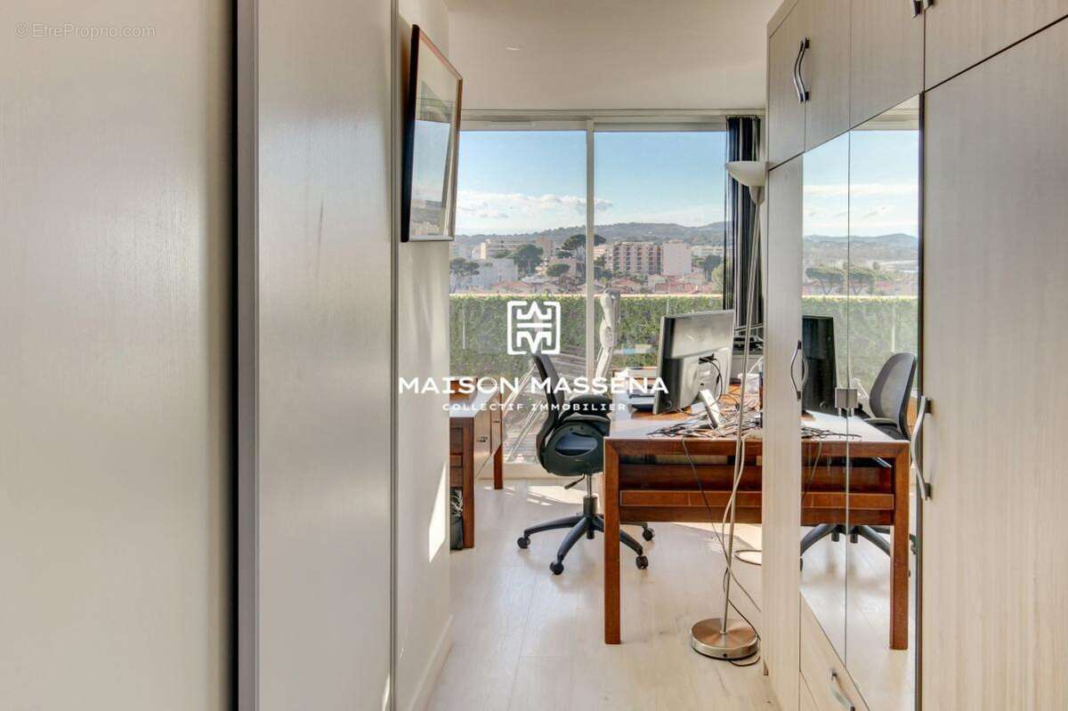 Appartement à CAGNES-SUR-MER