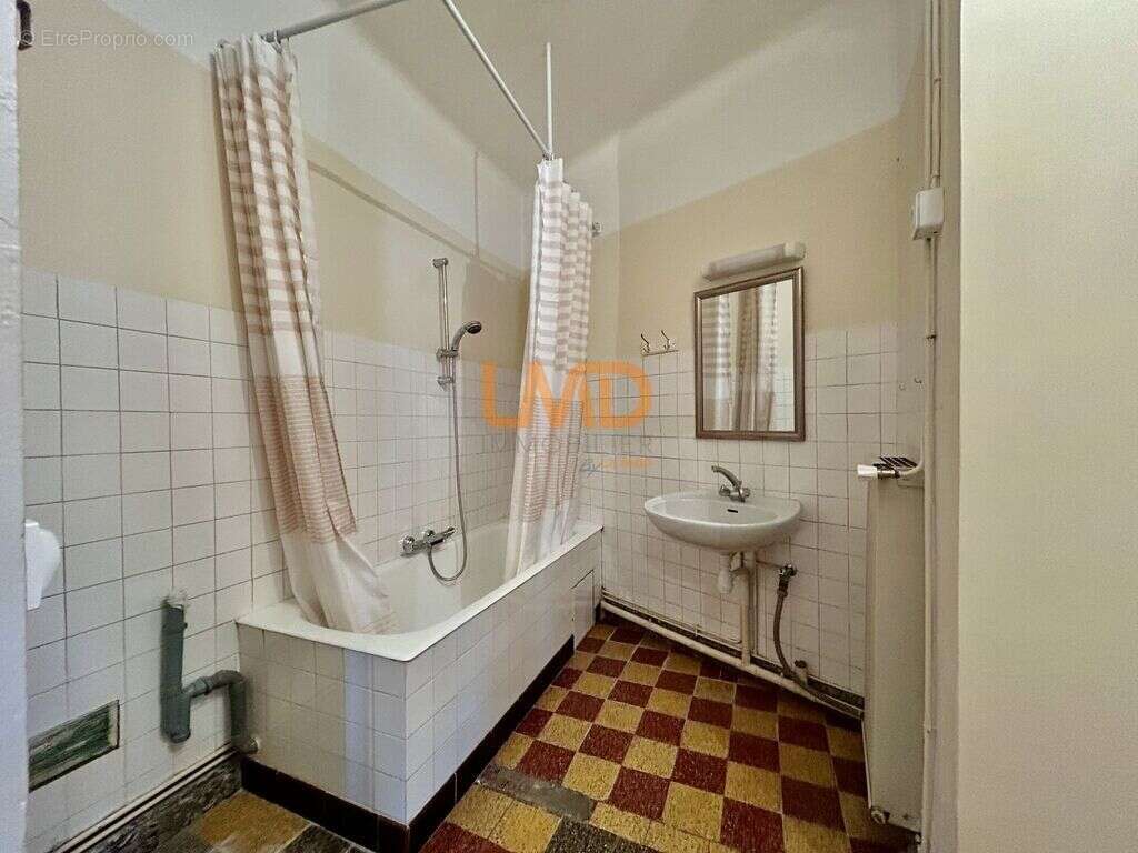 maison de plan pieds, calme, lumineuse, place de stationnement - photo 12