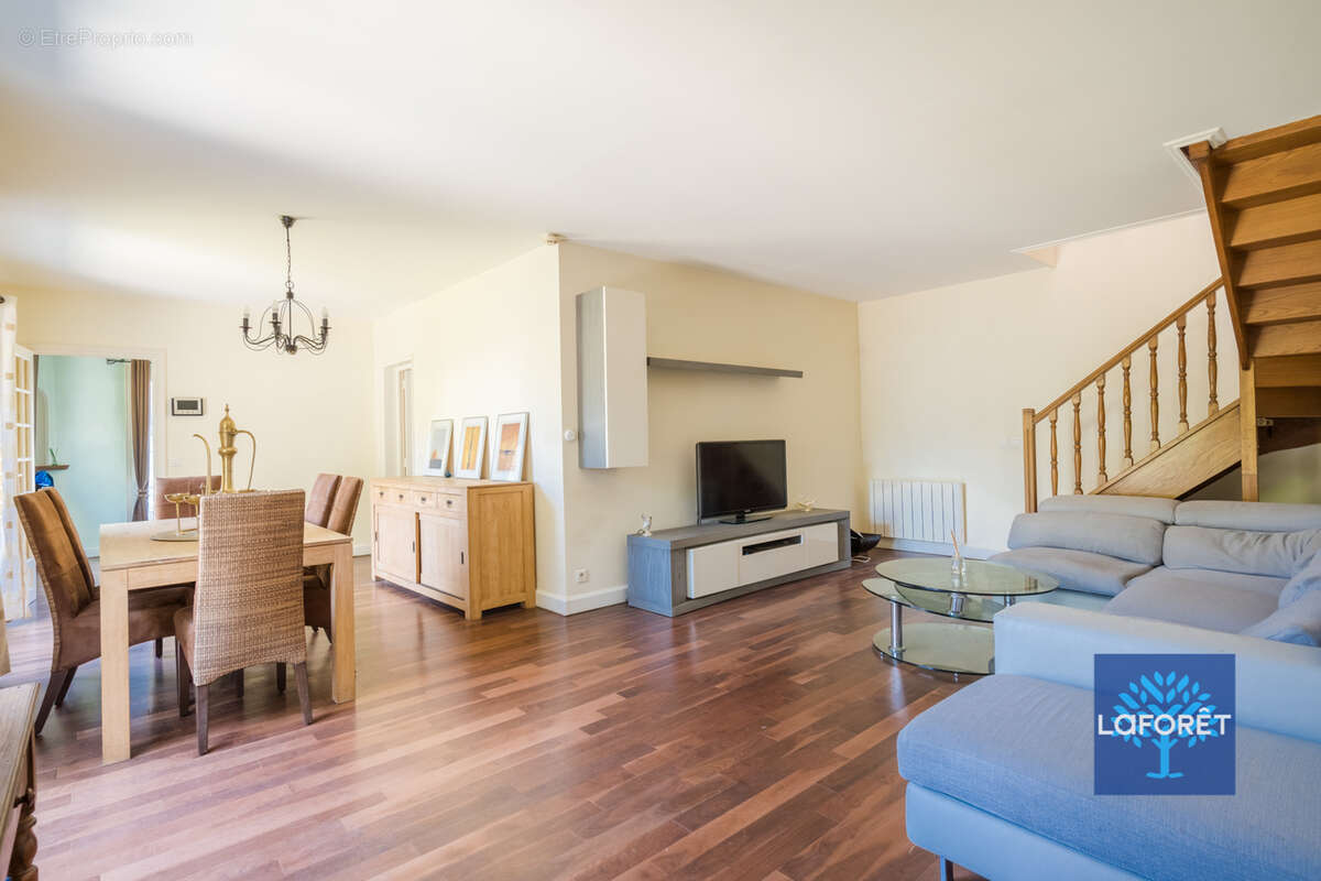 Maison à LIVRY-GARGAN