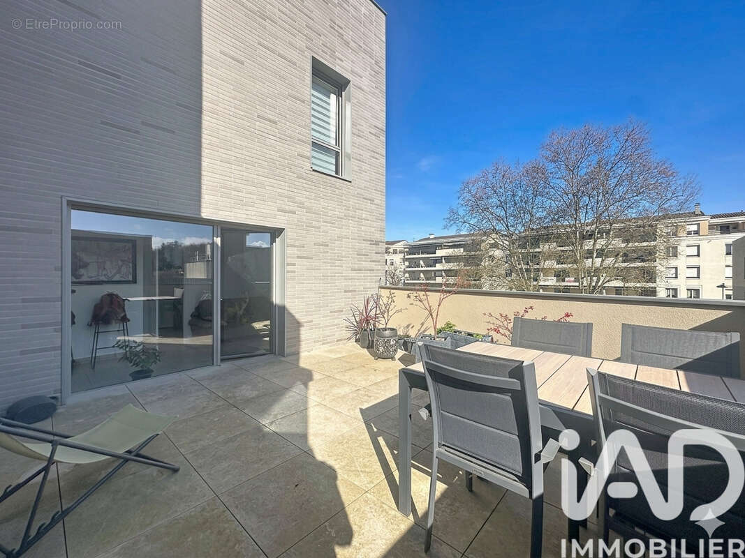 Photo 2 - Appartement à FONTAINES-SUR-SAONE