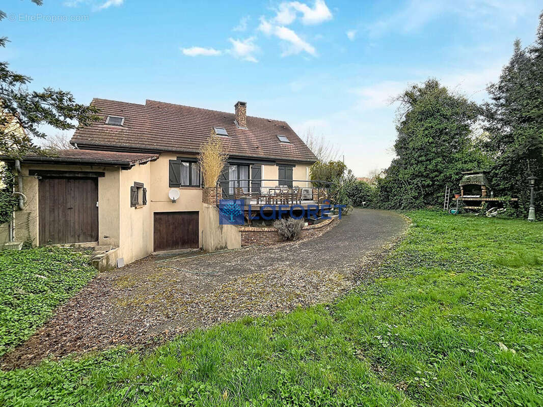 Maison à SAINTRY-SUR-SEINE