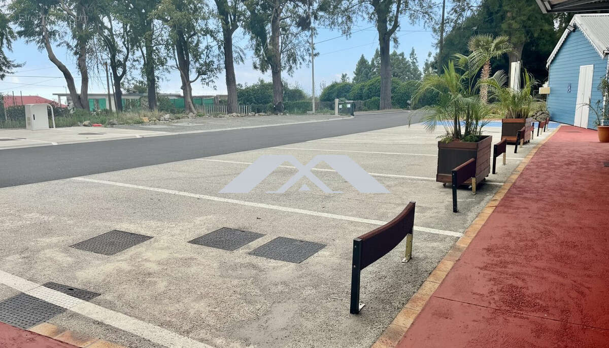 Commerce à SAINT-PIERRE