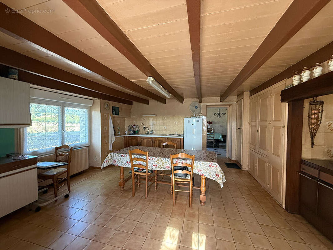 Maison en pierre avec dépendances, calme et nature - photo 7
