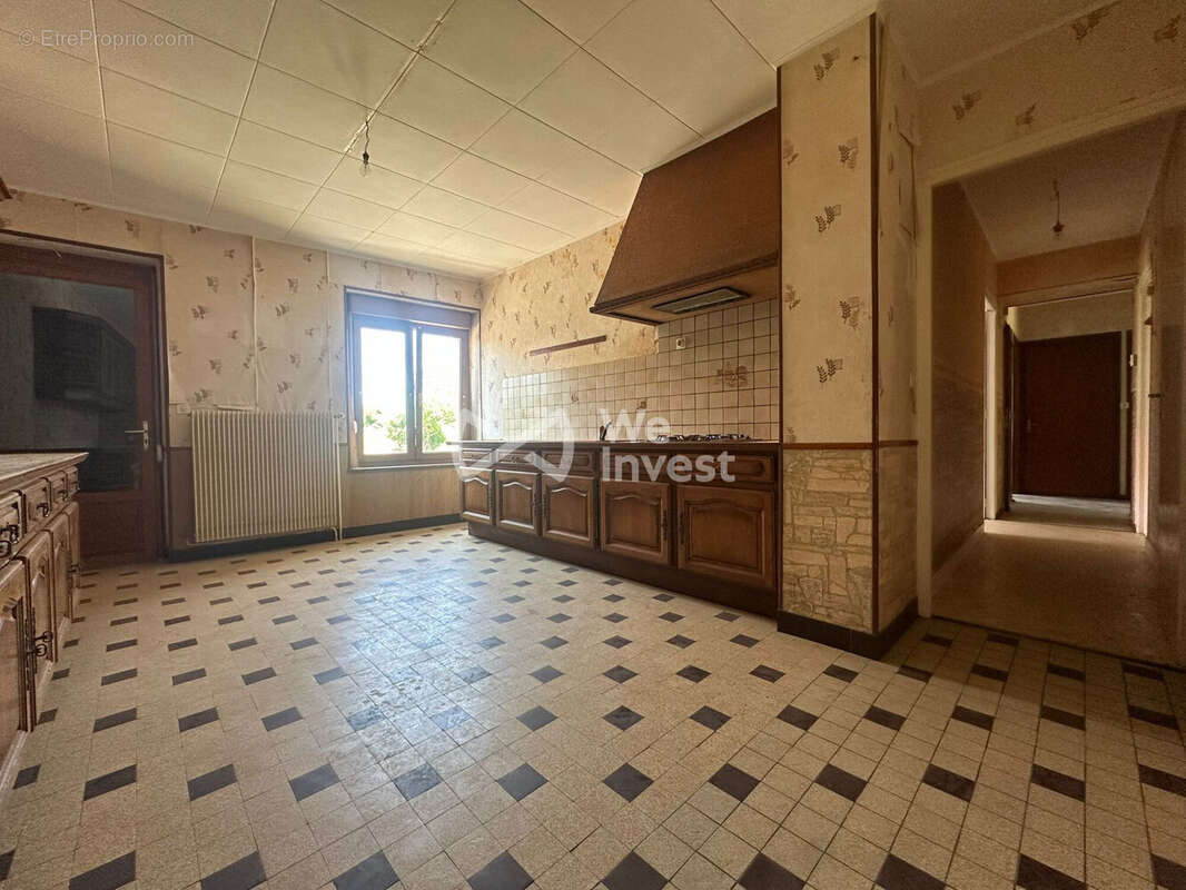 Maison 106 m² à Vaux-Les-Mouzon  - photo 5
