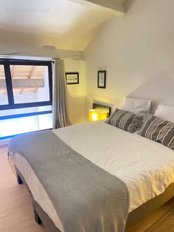 Appartement à CUCURON