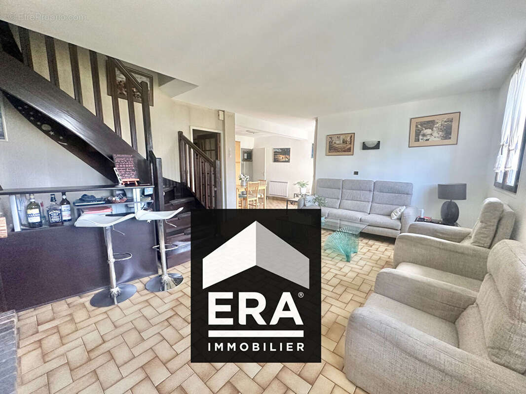 Maison familiale avec grand terrain - Quartier Dix-Arpents - photo 4