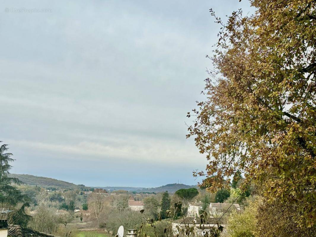Terrain à LAMAGDELAINE