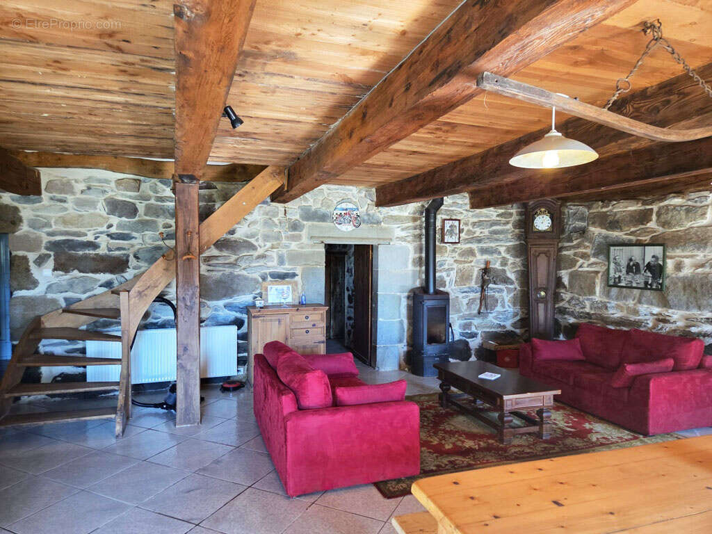 Belle ferme en pierre indépendante proche du Béage - photo 18