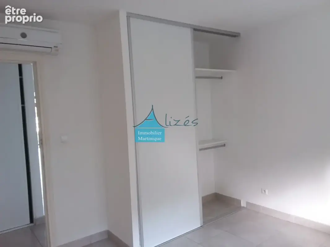 Bel appartement T3 -Dans résidence sécurisée- à l'anse à l'âne - photo 8