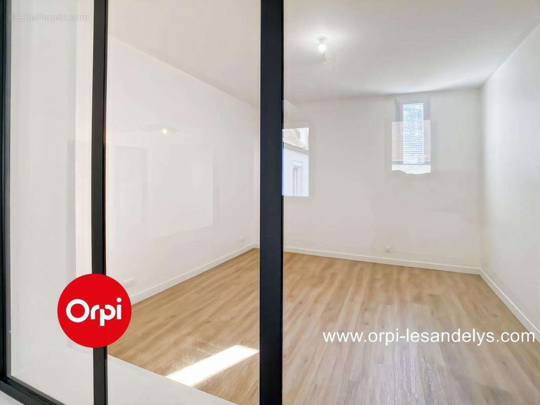 Les Andelys Centre-Ville – Superbe loft de caractère de 170 m² - photo 10