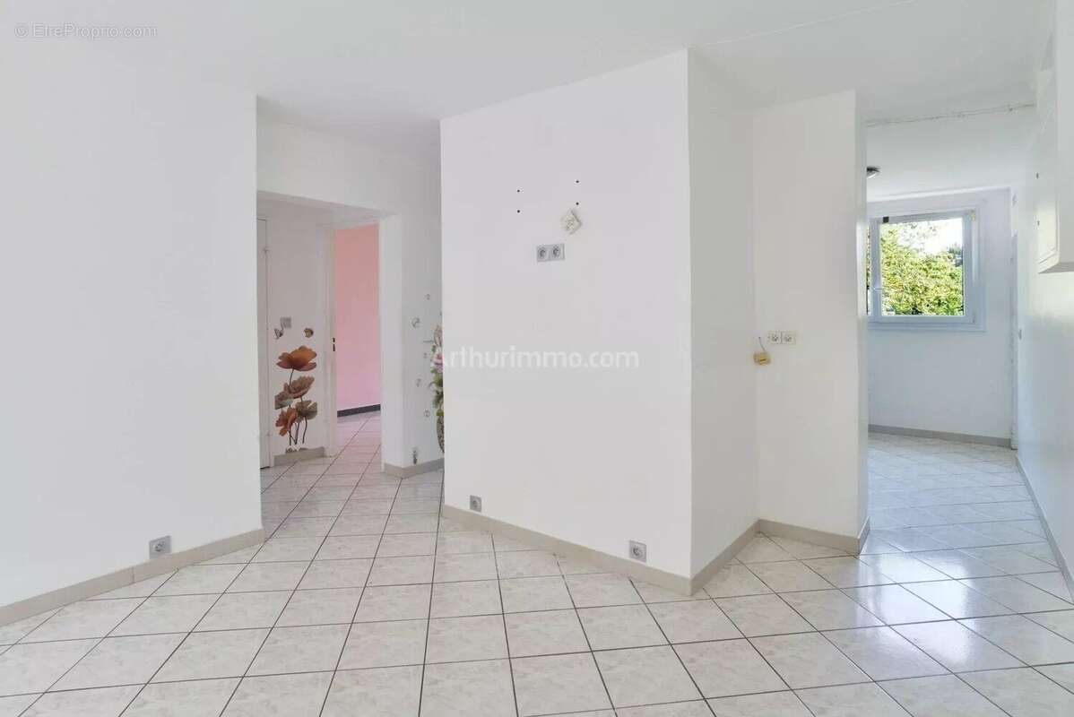 Vente Appartement Crosne(91560) 164 000ï¿œ - photo 5