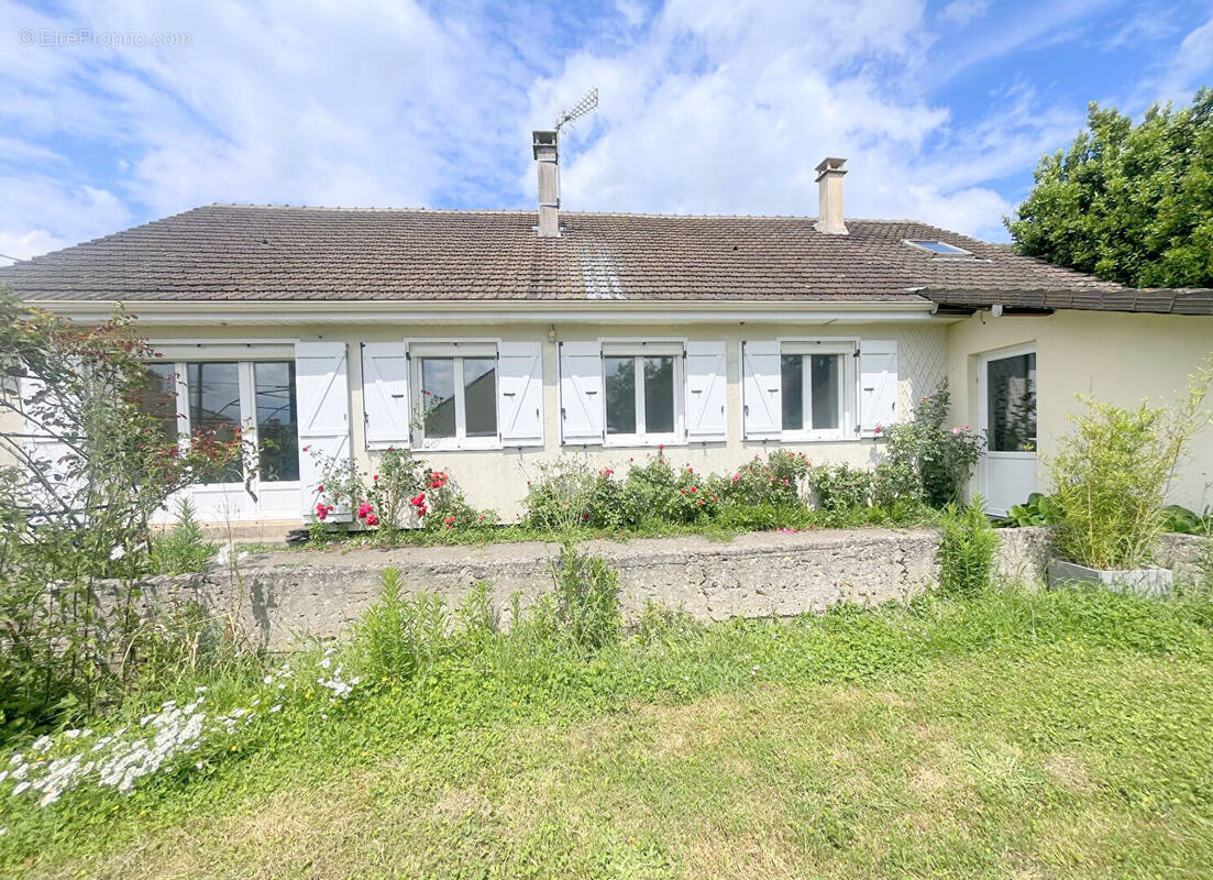 Maison à CORBEIL-CERF