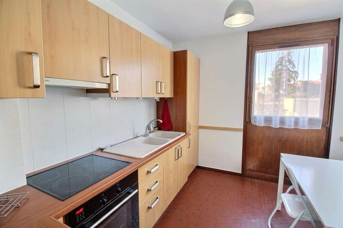 Appartement à NANTERRE
