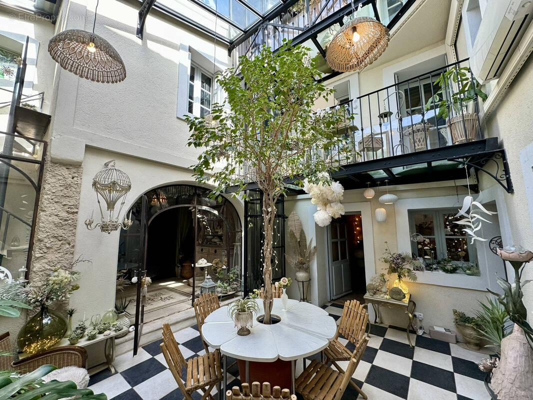 Maison à L&#039;ISLE-SUR-LA-SORGUE