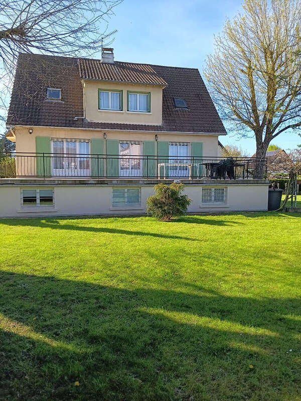 Maison à LES BREVIAIRES