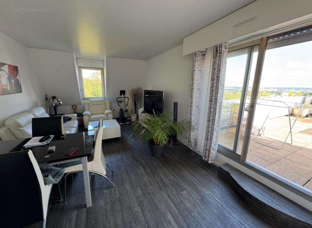 Appartement à NOGENT-SUR-MARNE