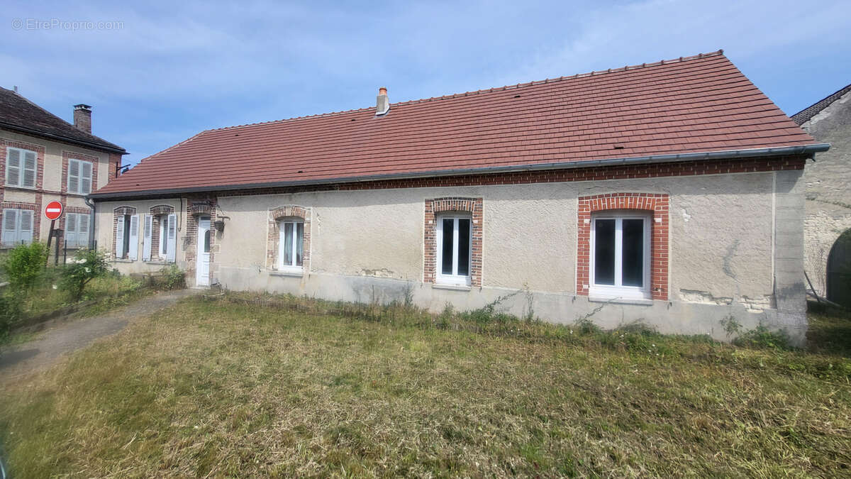 Maison à VILLIERS-SUR-SEINE