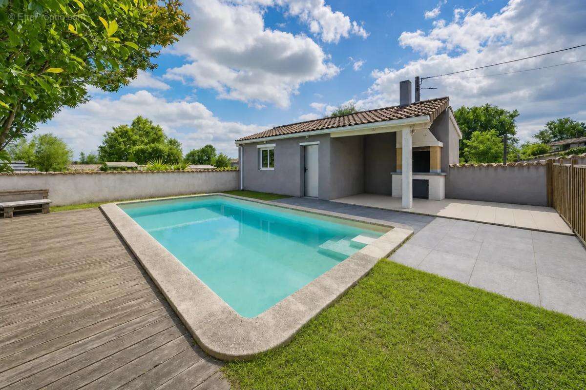 Maison à IZON